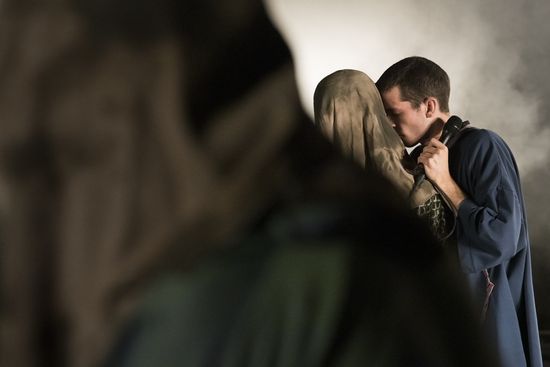 Ein paar kurze Fragen und knackige Antworten zu „Das Neue Leben“ am Schauspielhaus Bochum