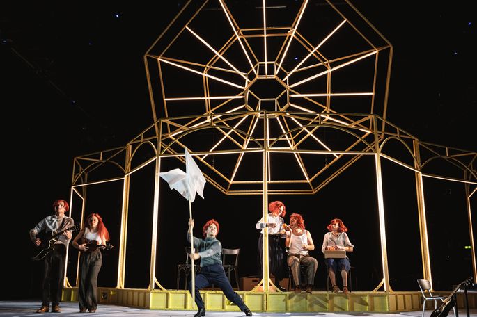 Annette ein Heldinnenepos – Haltung und Hoffnung bei den Ruhrfestspielen