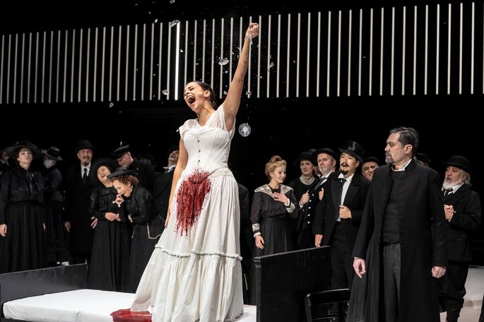 LUCIA DI LAMMERMOOR – Wahnsinn als einziger Ausweg
