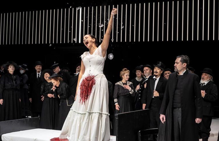 LUCIA DI LAMMERMOOR – Wahnsinn als einziger Ausweg