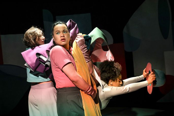 Nika Mišković, Viet Anh Alexander Tran, Akasha Daley